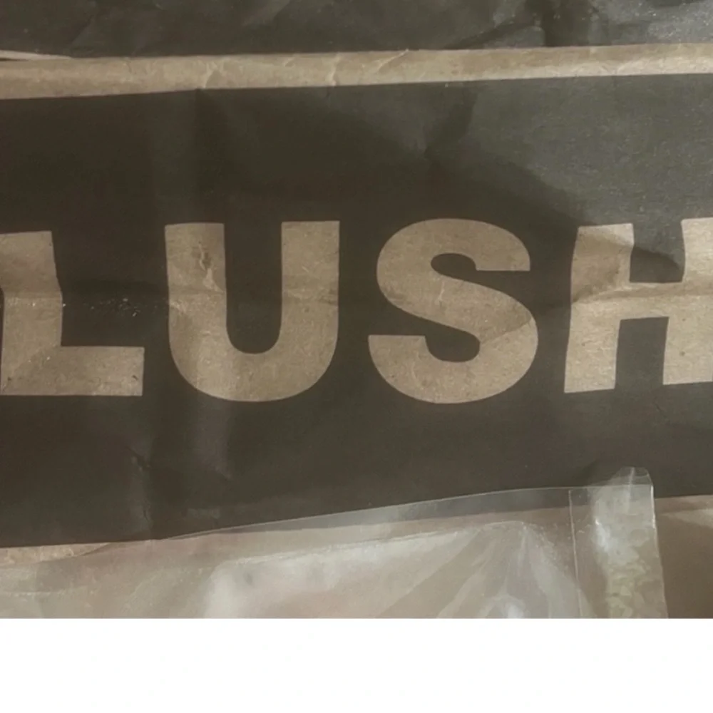 Lush Intergalactic Body Sc rub NEW 4.7 OZ 135G Exp 7/2026 - Picture 4 of 4